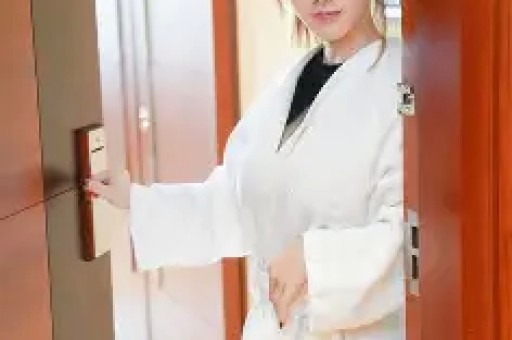手握好牌却打得一塌糊涂过气明星仍旧“耍大牌”翻车早有征兆